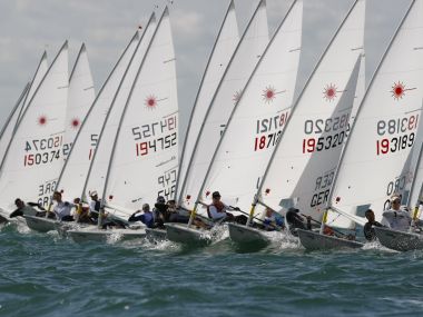 The Standard Seniors fleet battle it out at Hayling Island 2010